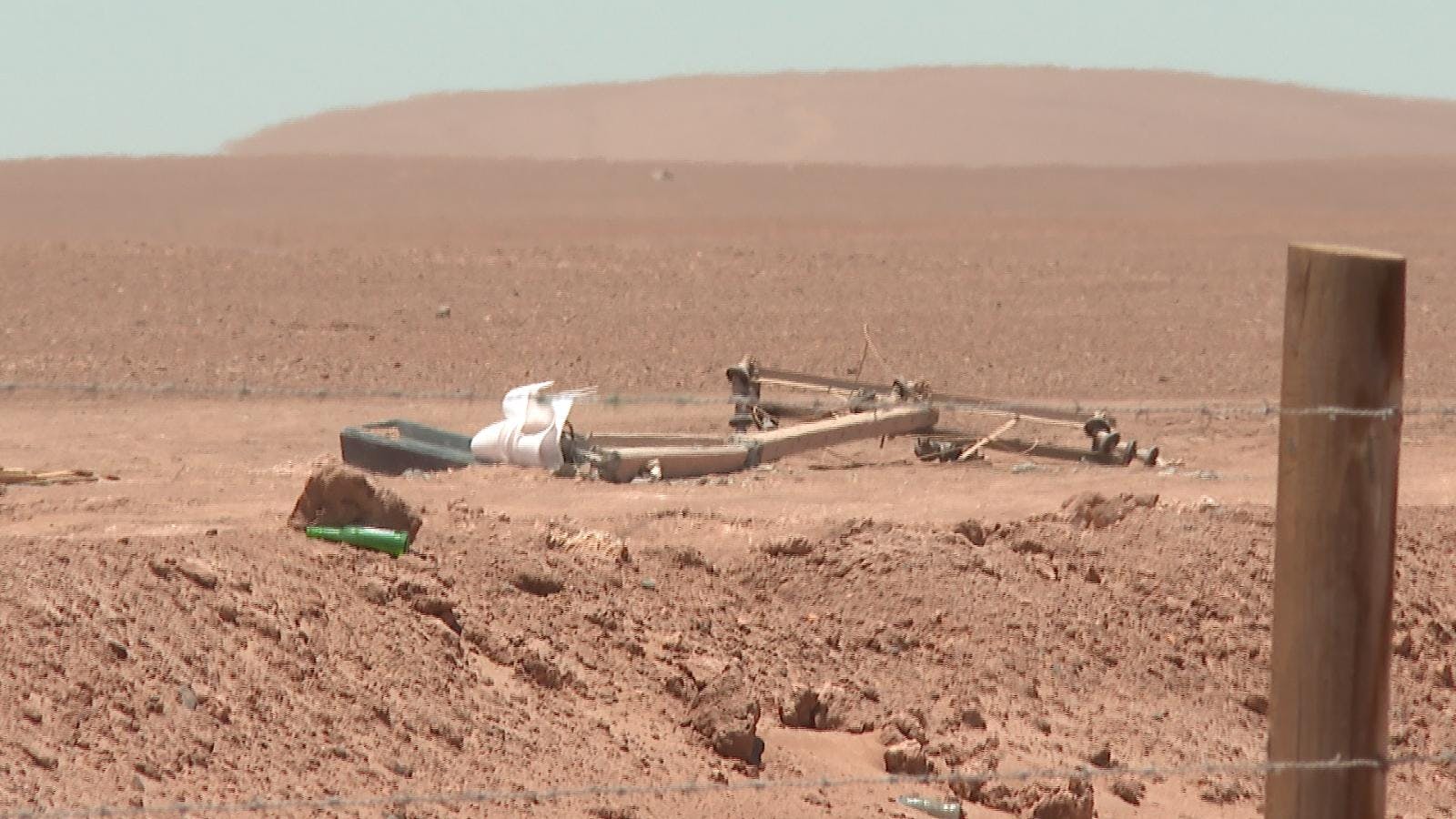 Destruyen 32 postes de energía en Baquedano