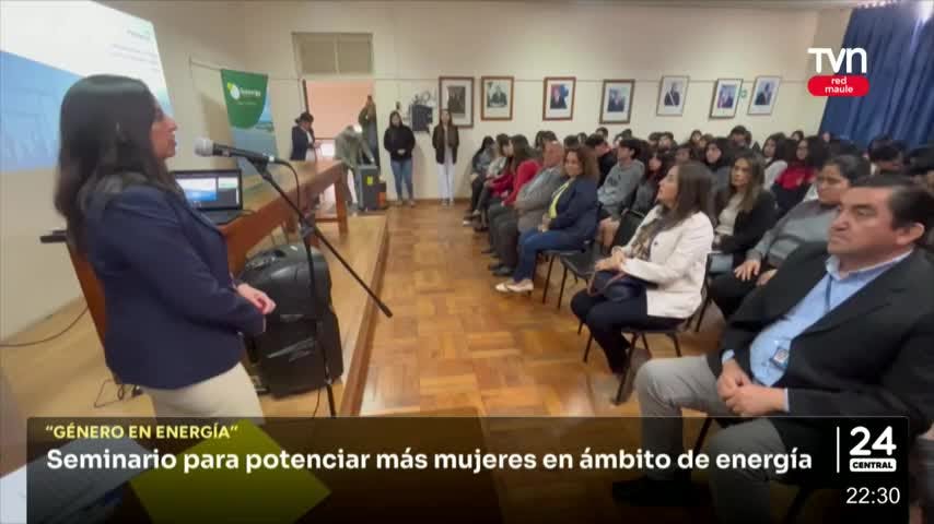 Realizan seminario de energía con jóvenes de enseñanza media