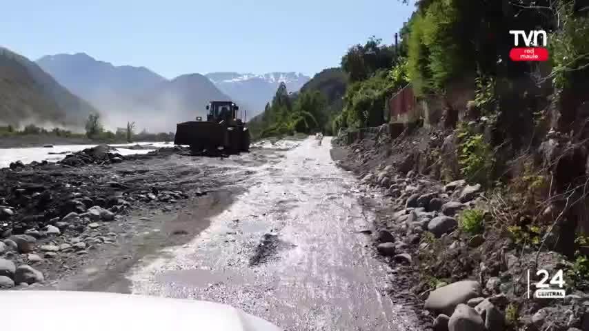 Inician restauración de ruta hacia paso Vergara