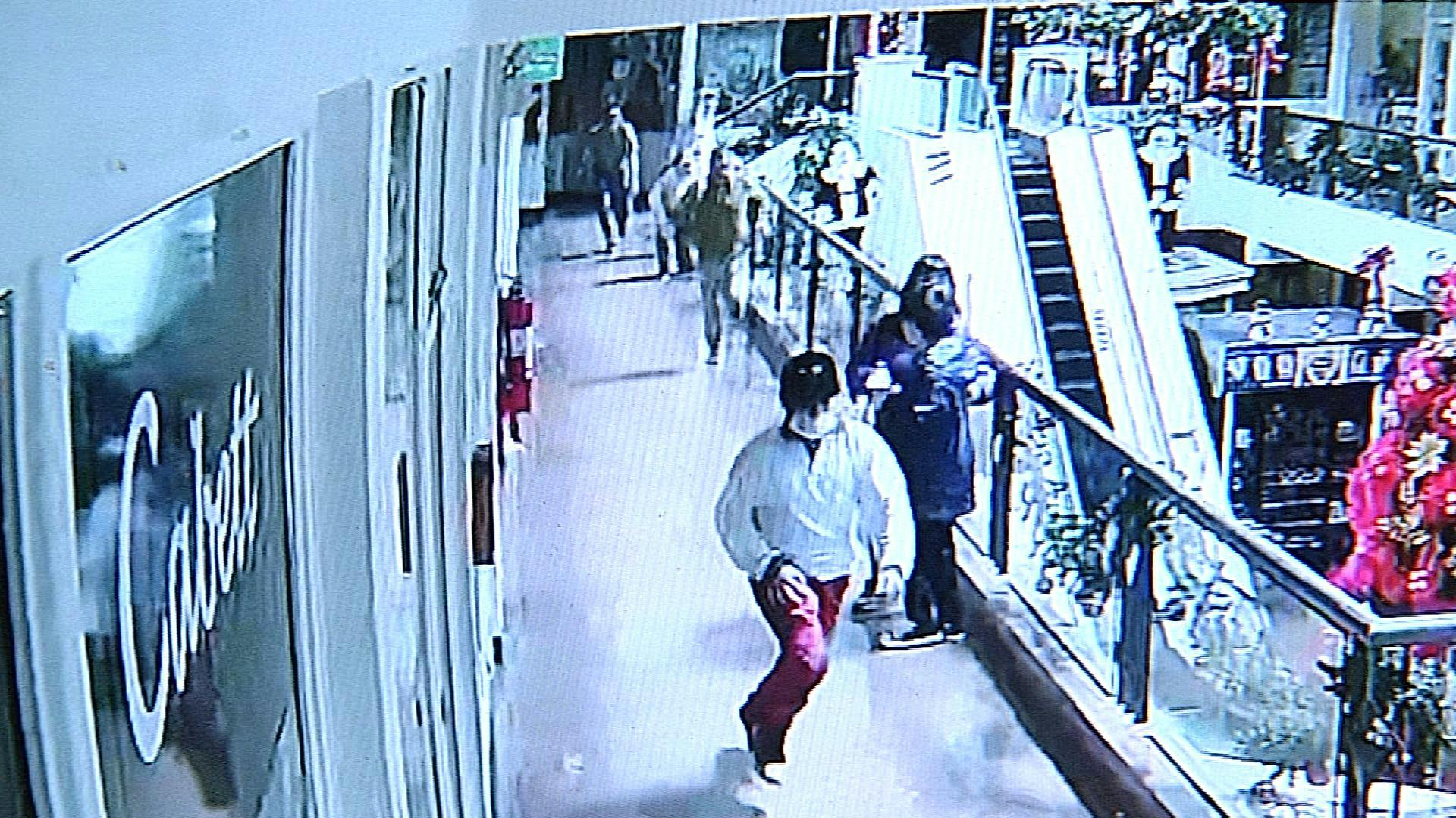 Hurtan un millón de pesos en joyas desde Galería Palace 