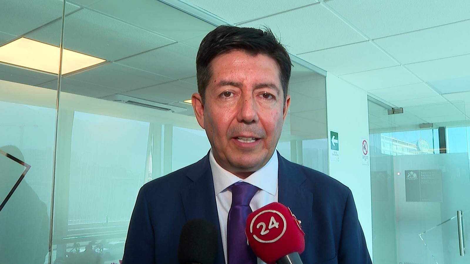 El alcalde de Antofagasta Jonathan Velázquez  fue   condenado por injurias.