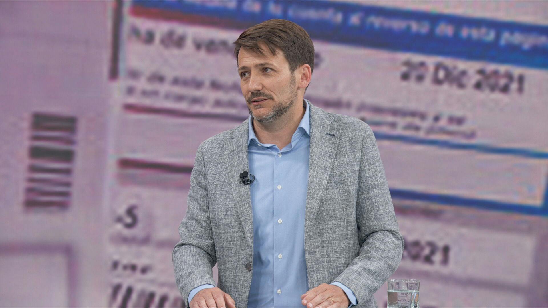 Ministro de Energía explica alzas en cuentas de luz: El 95% de los hogares están protegidos