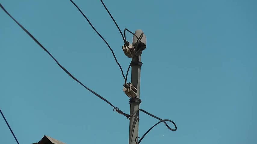 Vecinos de Florida reclaman por cortes de luz no programados