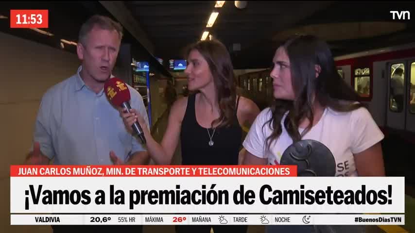 María Luisa acompañó a Karen a la premiación de "Camiseteados"