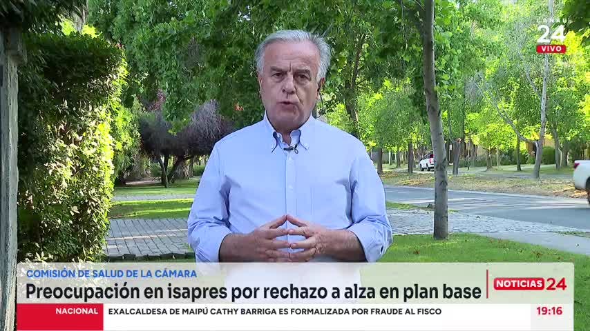 Exministro Santelices llama al Gobierno a recapacitar por ley corta de isapres: “El incremento de precios excesivo se funda en un cálculo erróneo”