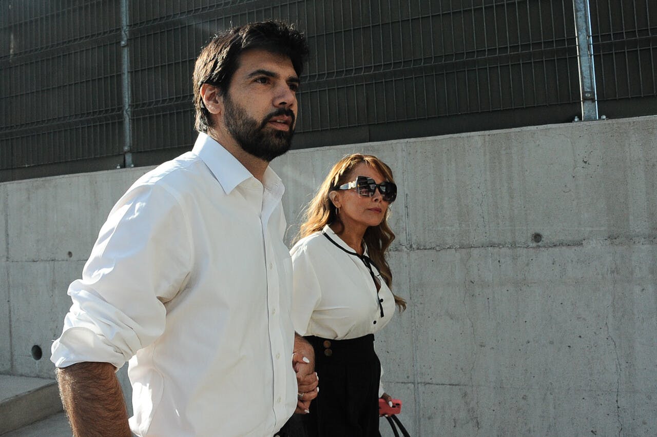 Piden desafuero a Joaquín Lavín León tras ser involucrado en formalización de Cathy Barriga
