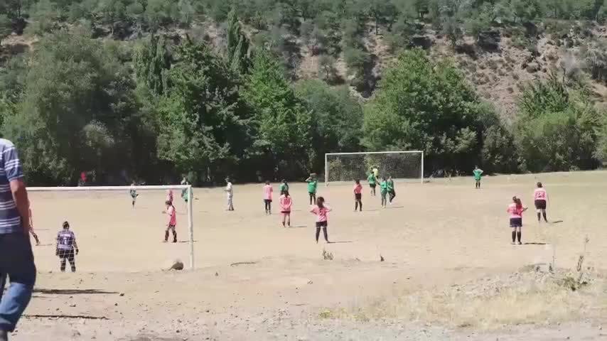 Plan 50 Canchas llega a Ralco Lepoy