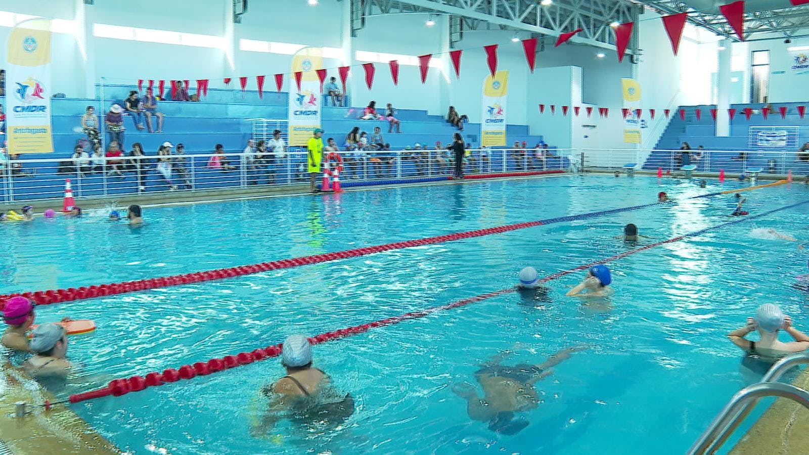 Complejo deportivo escolar imparte talleres de verano
