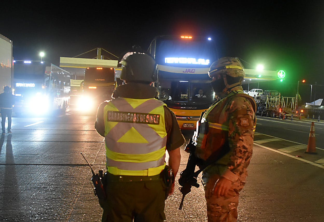 "No veo el problema": El debate de la presencia de militares en la crisis de seguridad del país
