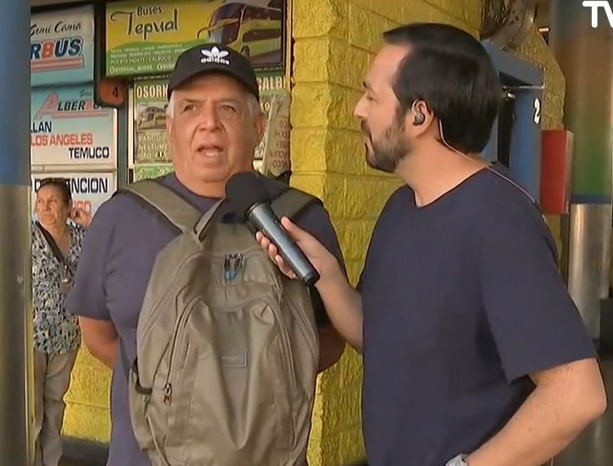 Armando, el viudo de verano más gracioso del terminal de buses
