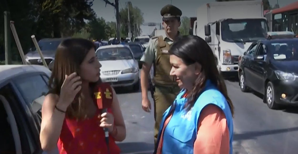 ¡Se arrancó a pie! Conductor abandonó su auto durante fiscalización en La Pintana