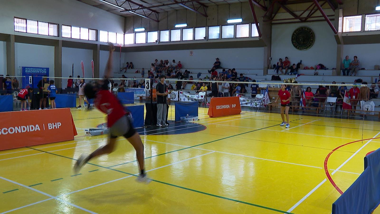 Síntesis deportiva regional: competencia de bádminton Internacional tuvo gran convocatoria