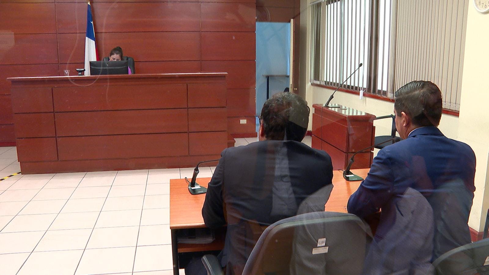Alcalde de Antofagasta pidió disculpas públicas a profesora que funo por redes sociales
