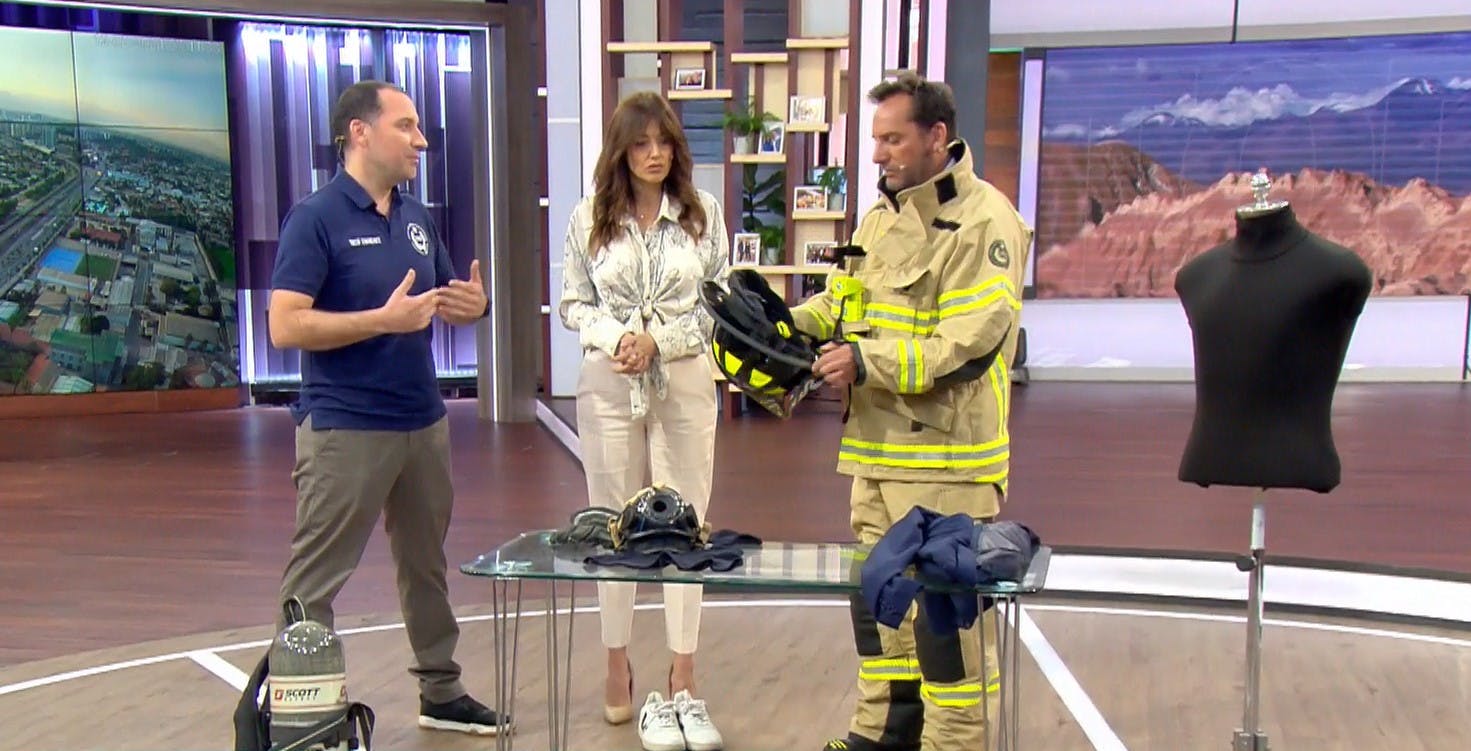 Héroes sin capa: Así es el traje de bomberos para enfrentar emergencias 