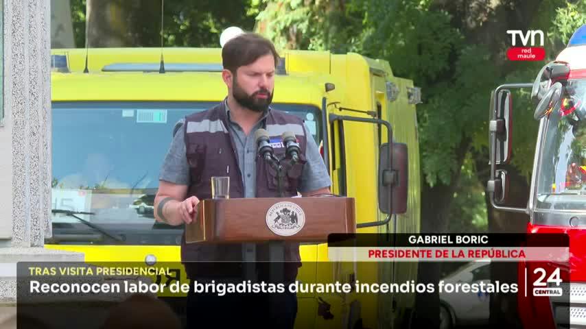 Presidente reconoce labor de brigadistas durante incendios forestales