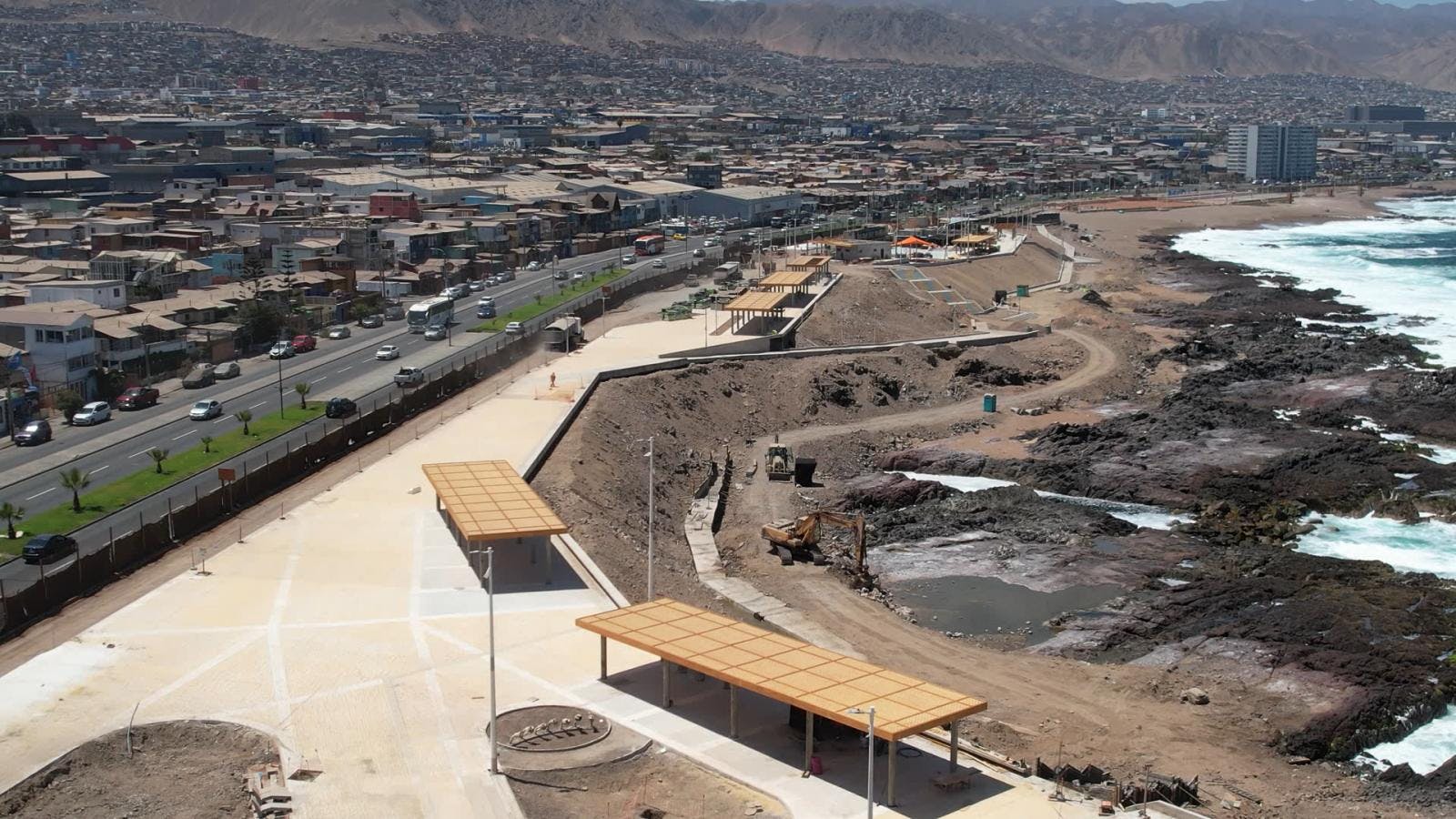 Avanzan obras de mejoramiento en costanera norte de Antofagasta