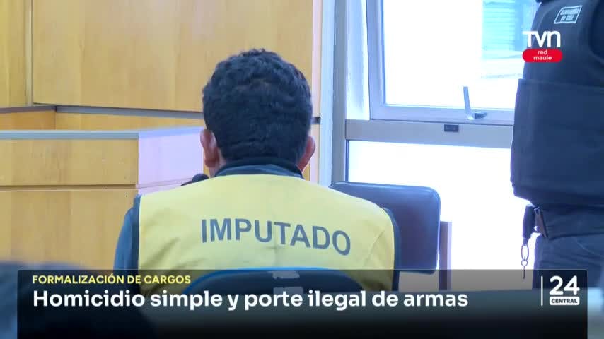 Murió cuando intentó ayudar a padre e hijo
