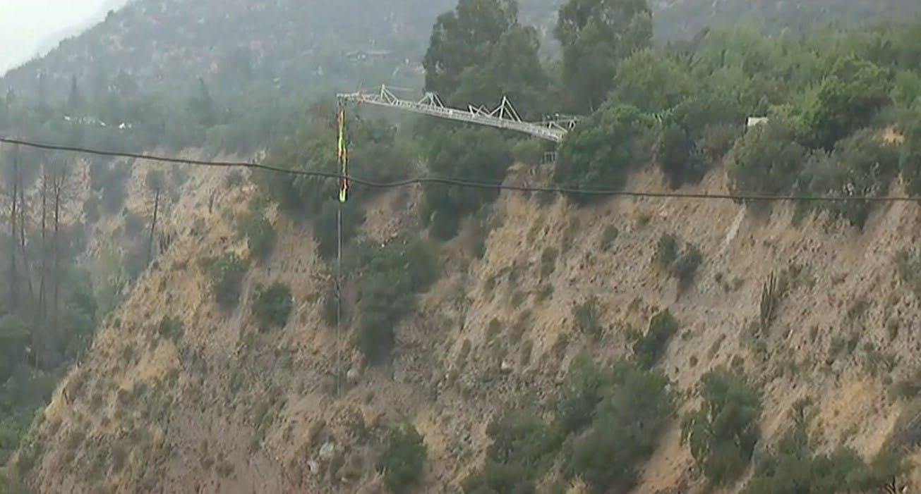 Joven de 23 años fallece durante salto de bungee en el Cajón del Maipo