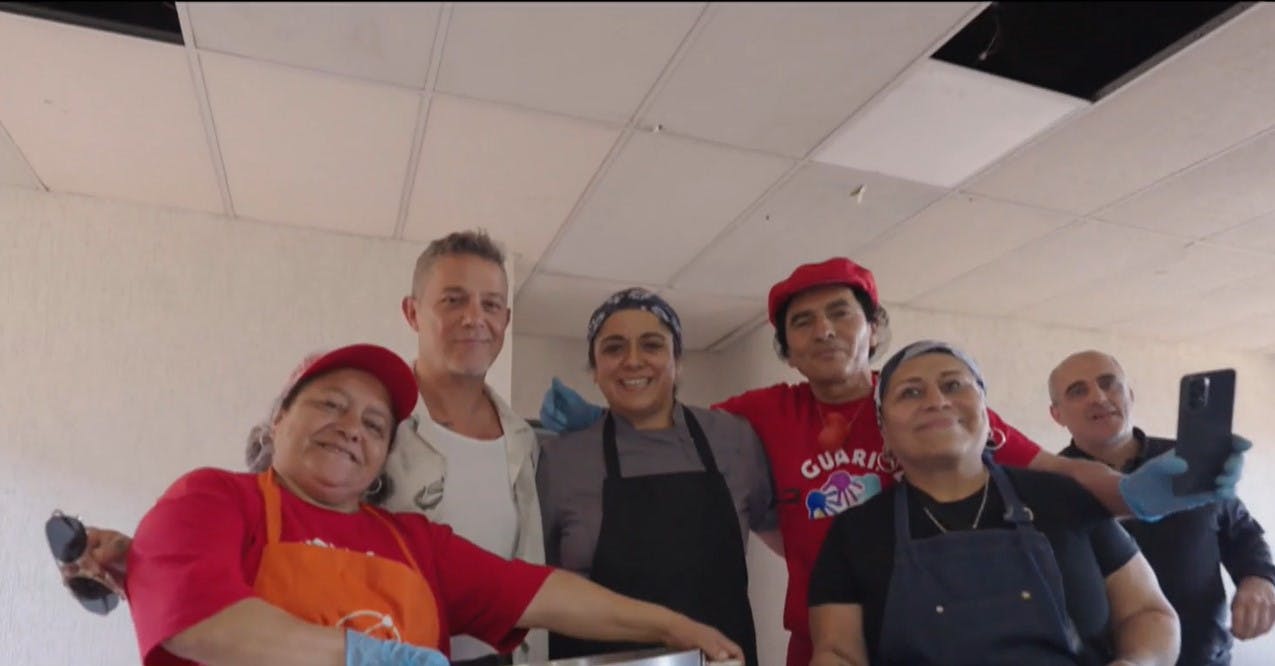 La emocionante visita de Alejandro Sanz a Villa Independencia