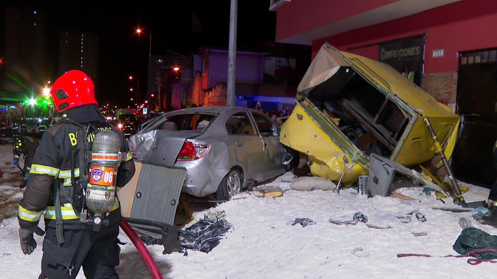 Un herido en riesgo vital tras accidente múltiple en av. Salvador Allende