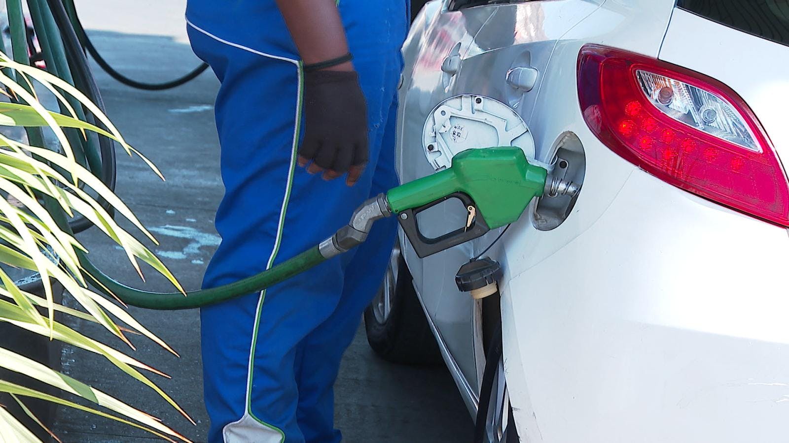 Síntesis regional de noticias: aumentó el precio de las bencinas  