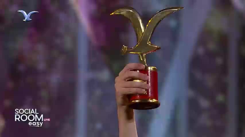Trueno conquista Viña 2024 y recibe gaviota de oro