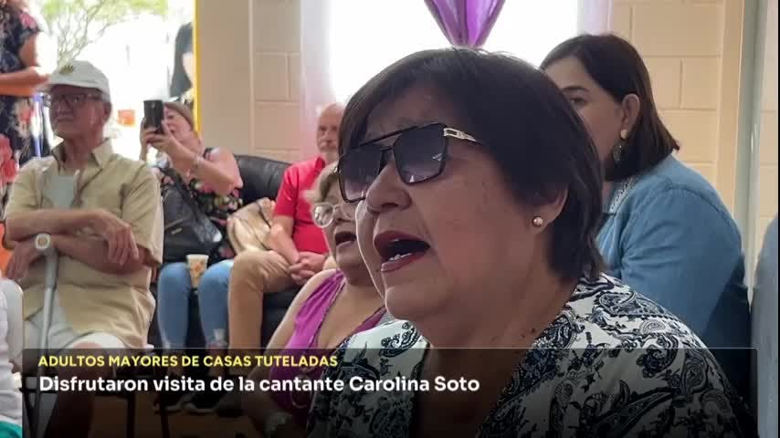 Adultos mayores disfrutaron los éxitos de Carolina Soto