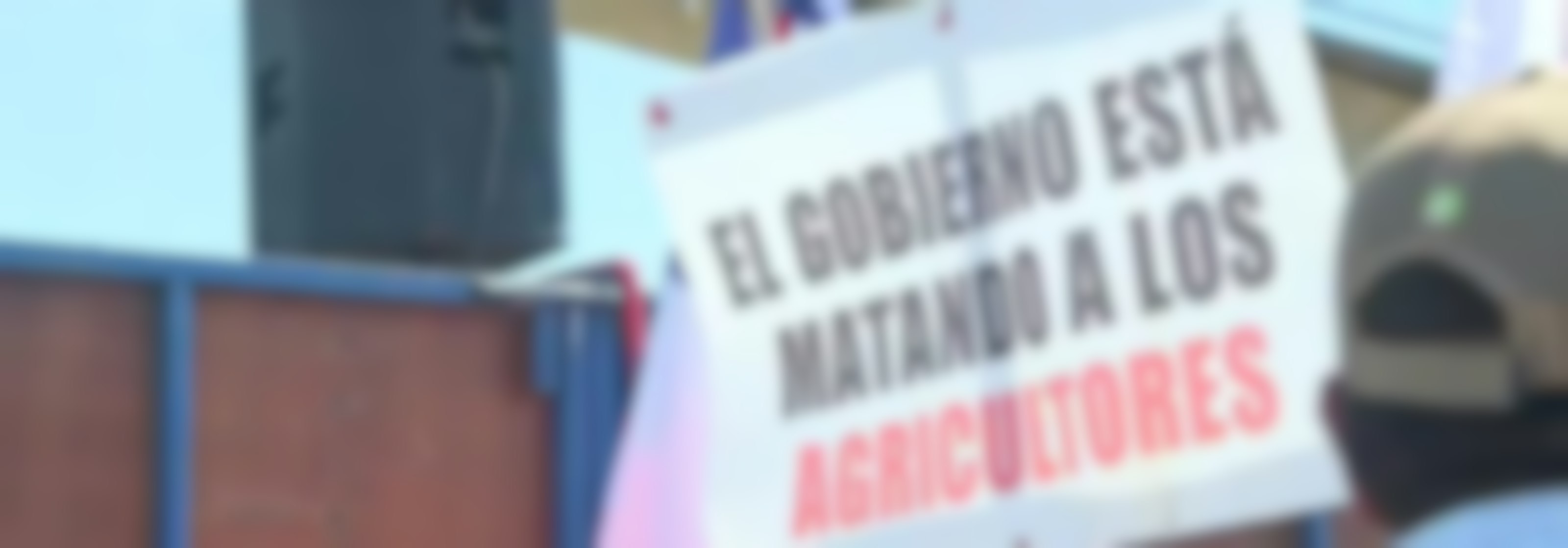 Agricultores se manifiestasn y cortan Ruta 5 Sur