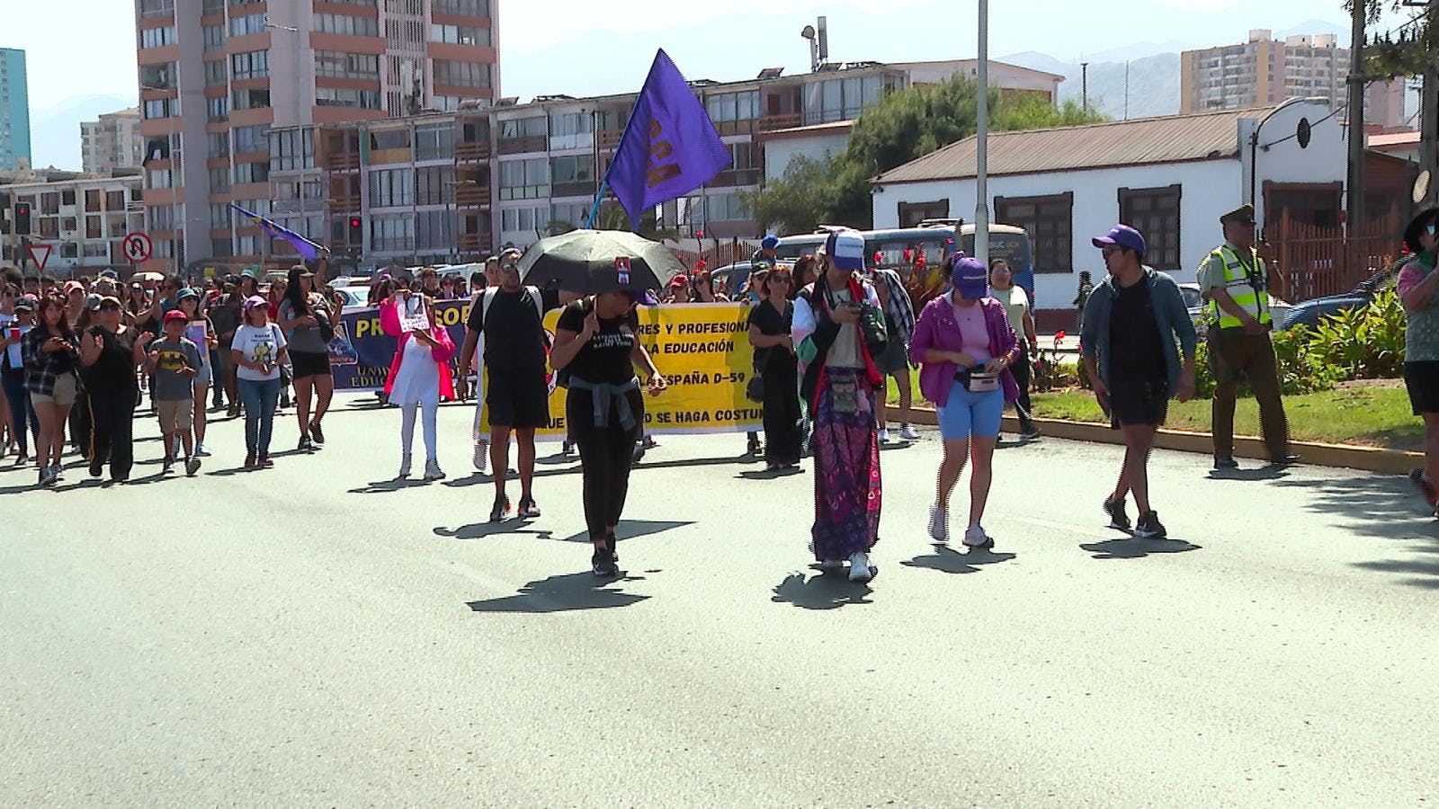 Profesores de Antofagasta continúan en paro 