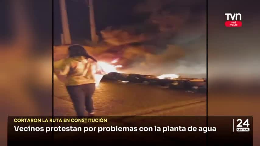 Vecinos protestan por problemas con planta de agua