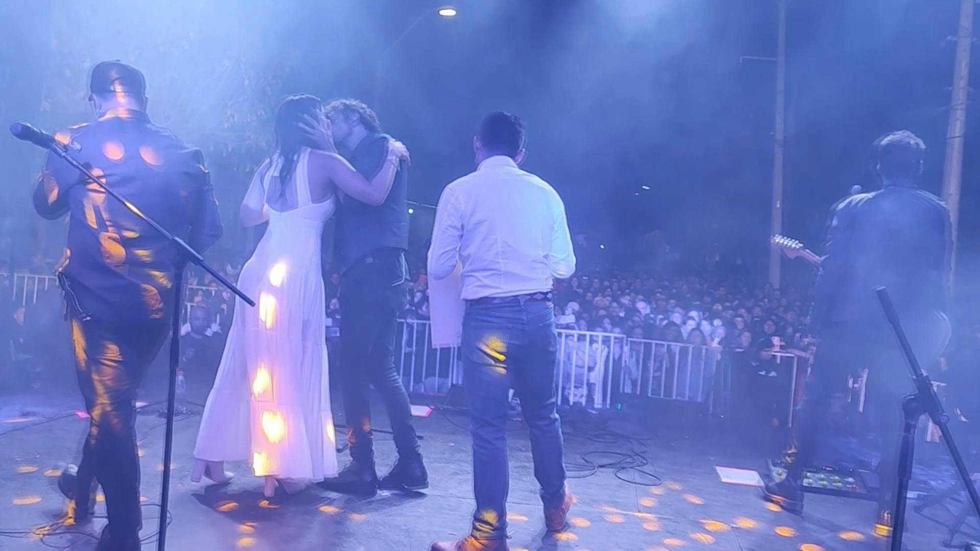Municipio de Casablanca pone denuncia contra cantante de banda nacional