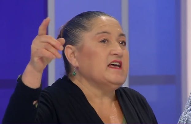 ¡Queremos que te vayas! | Carmen Gloria a tu servicio