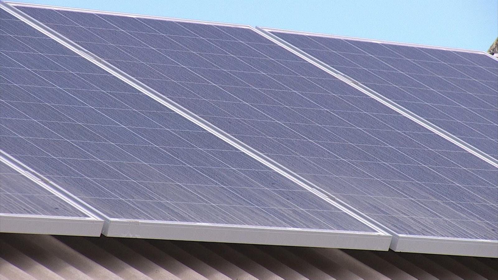 Instituciones buscan promover iniciativas que aporten a la transición a energías limpias