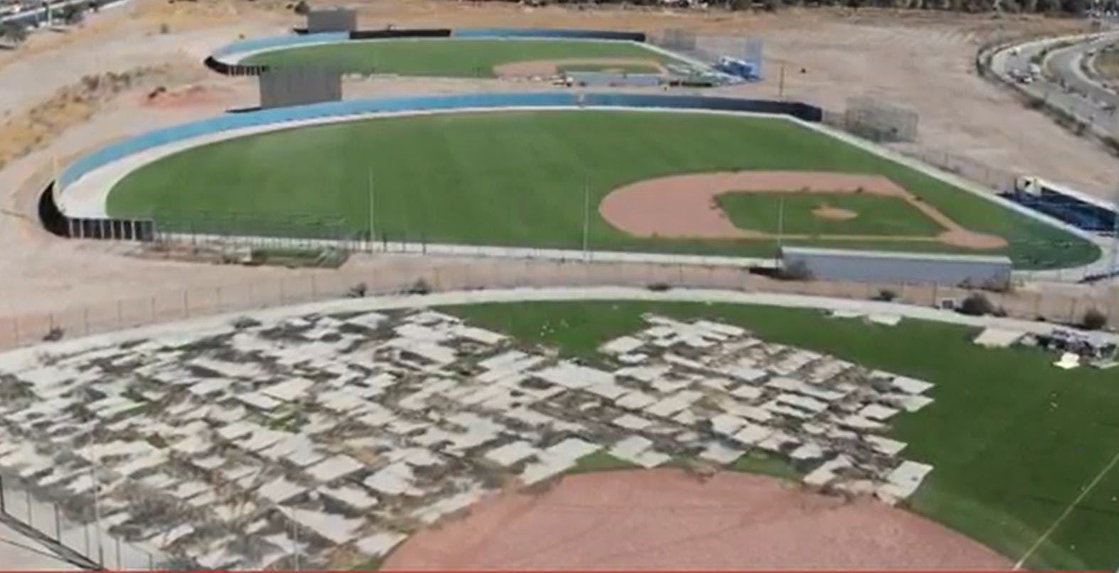 El antes y después: Insólito robo al pasto de cancha de sede de Santiago 2023 en Cerrillos