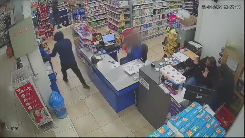 Violento asalto a supermercado de Valle Noble 