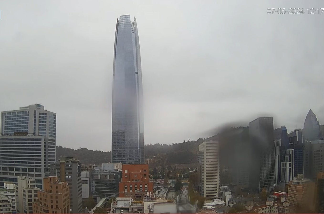 ¡Se largó! Las primeras postales de la lluvia en Santiago