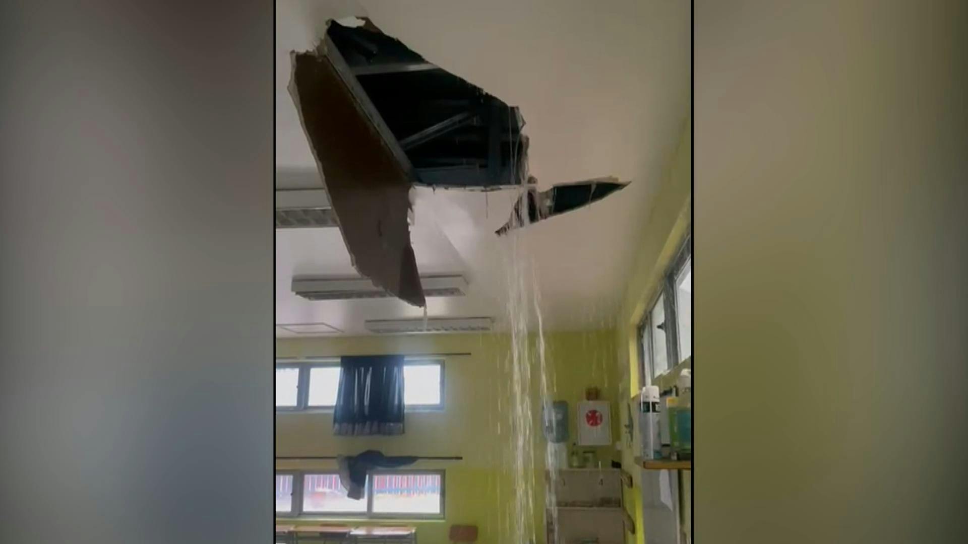 Colegio de Curauma se vio seriamente afectado por las lluvias del día de ayer 