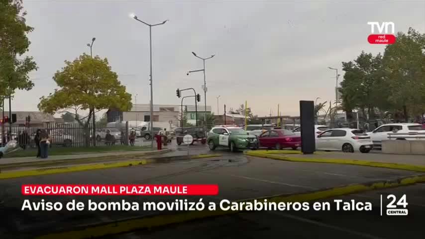 Aviso de bomba obligó a evacuar mall