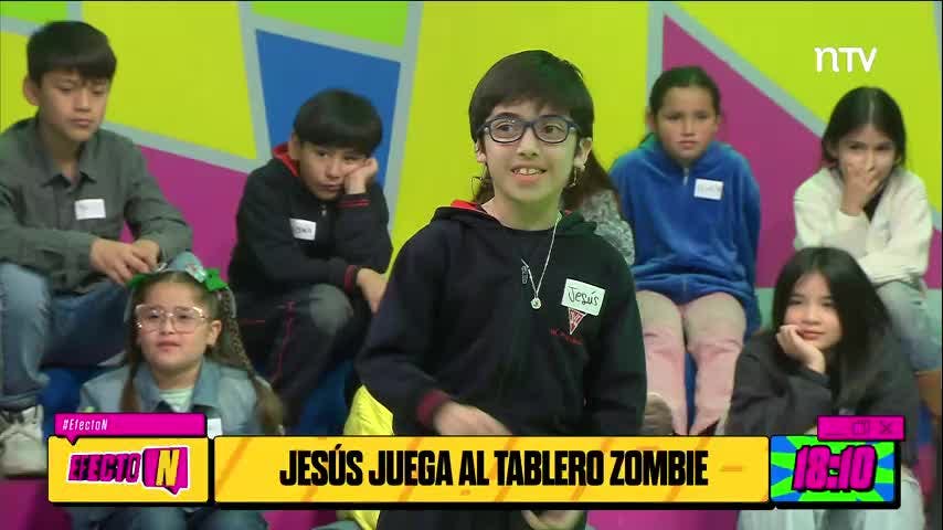 Jesús salva a Freddie del slime con 12 N en Tablero Zombie