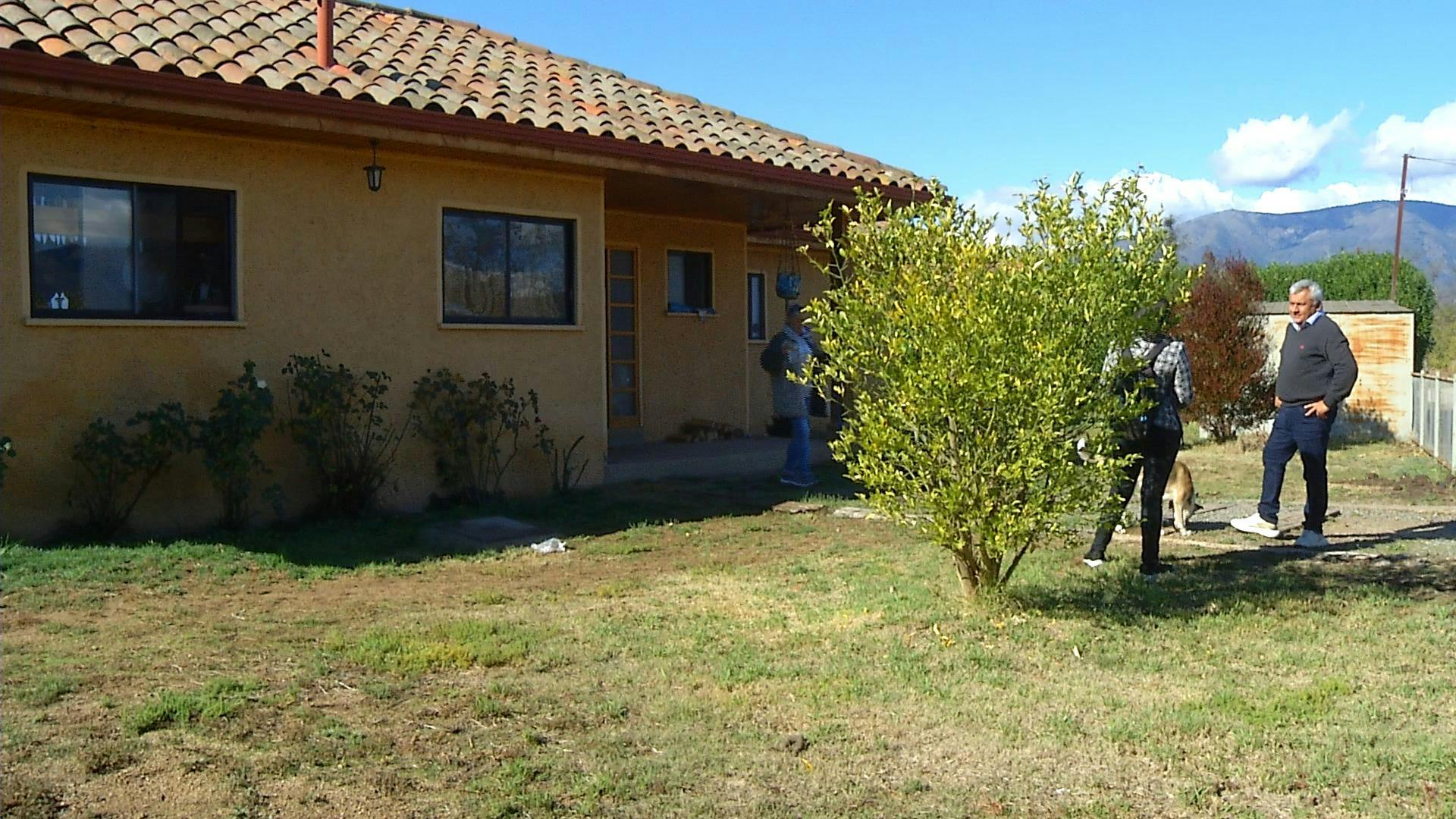 Cuatro delincuentes intimidaron con armas de fuego a una familia en Limache