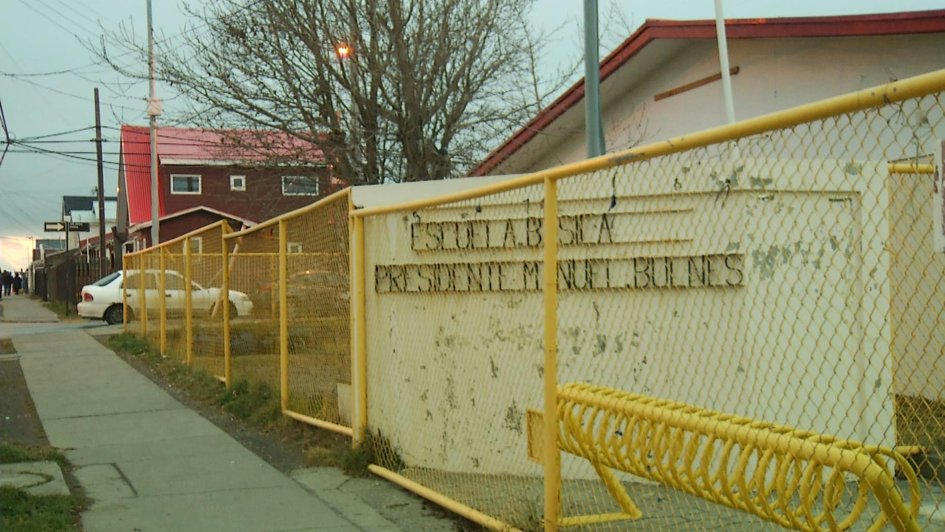 Denuncian irregularidades en escuela
