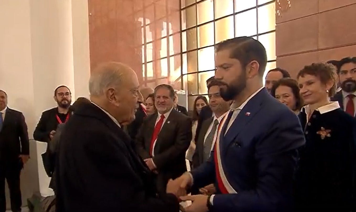  Un cordial saludo con el Presidente: ¿Quién es Mariano Fontecilla?