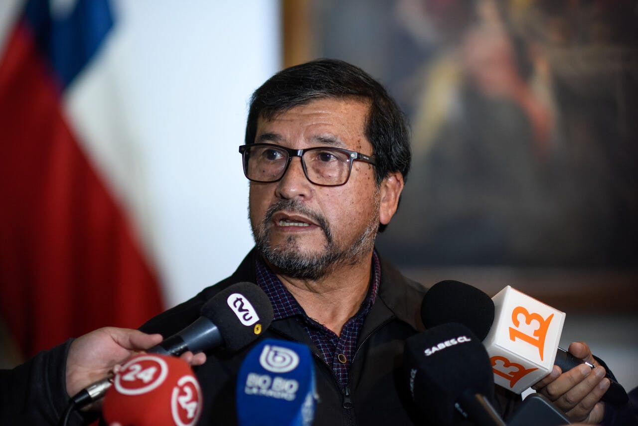 "Cerca de 400 casas afectadas": Delegado presidencial de Arauco entrega balance del primer día de lluvia 
