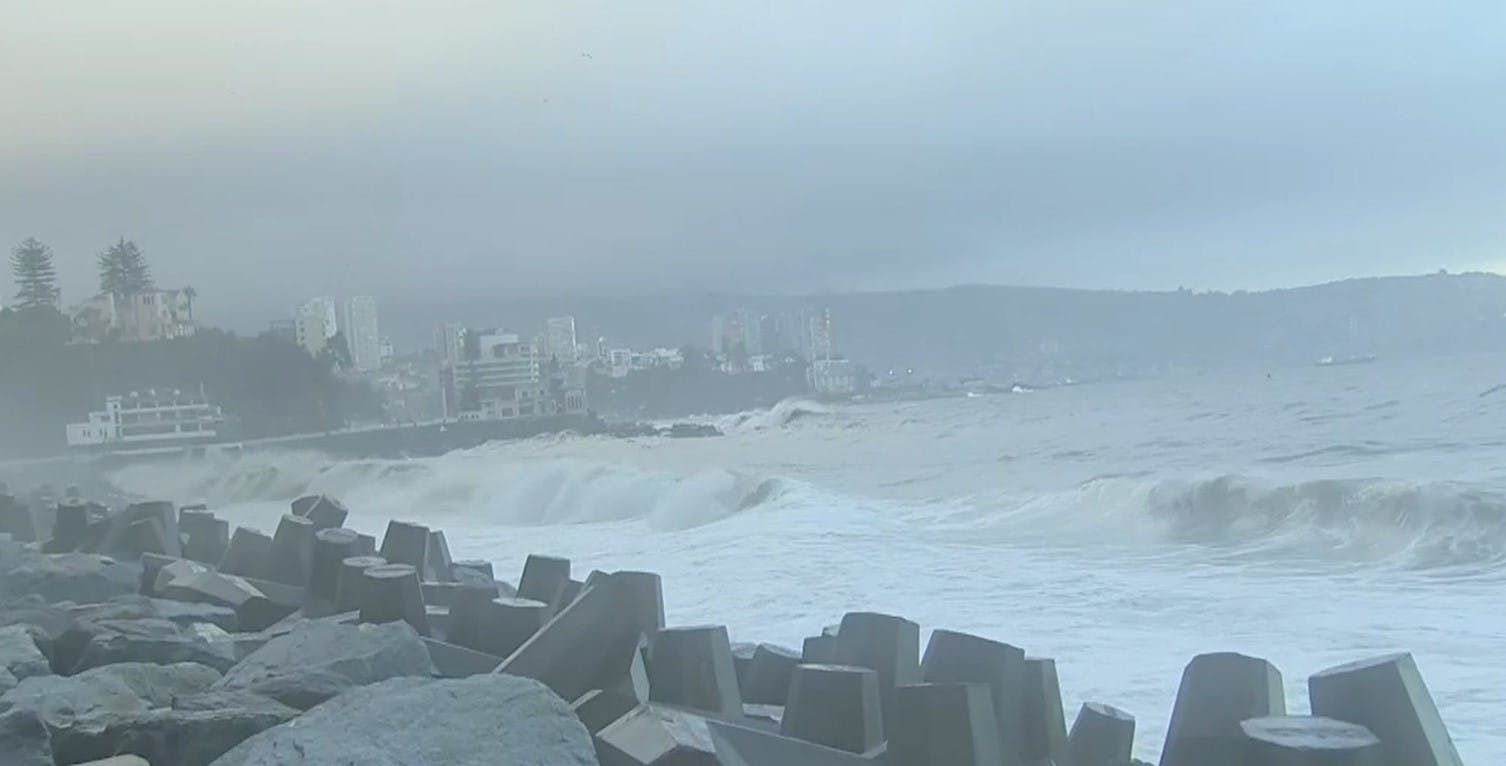 ¡Mucho cuidado! Siguen las marejadas en el litoral central 