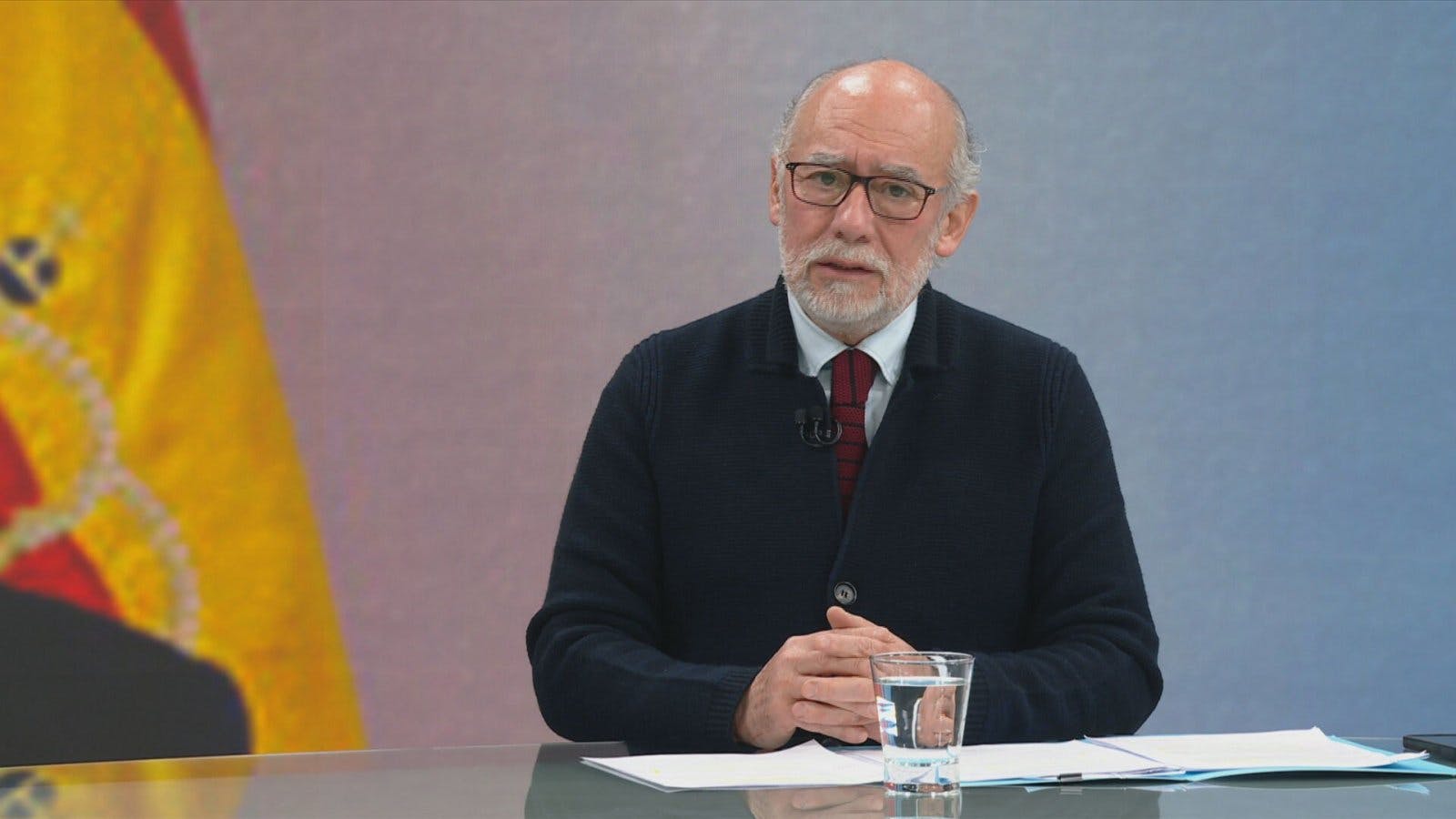 Senador Flores por embajador Velasco: Fue inoportuno, imprudente (...) yo ya lo habría echado