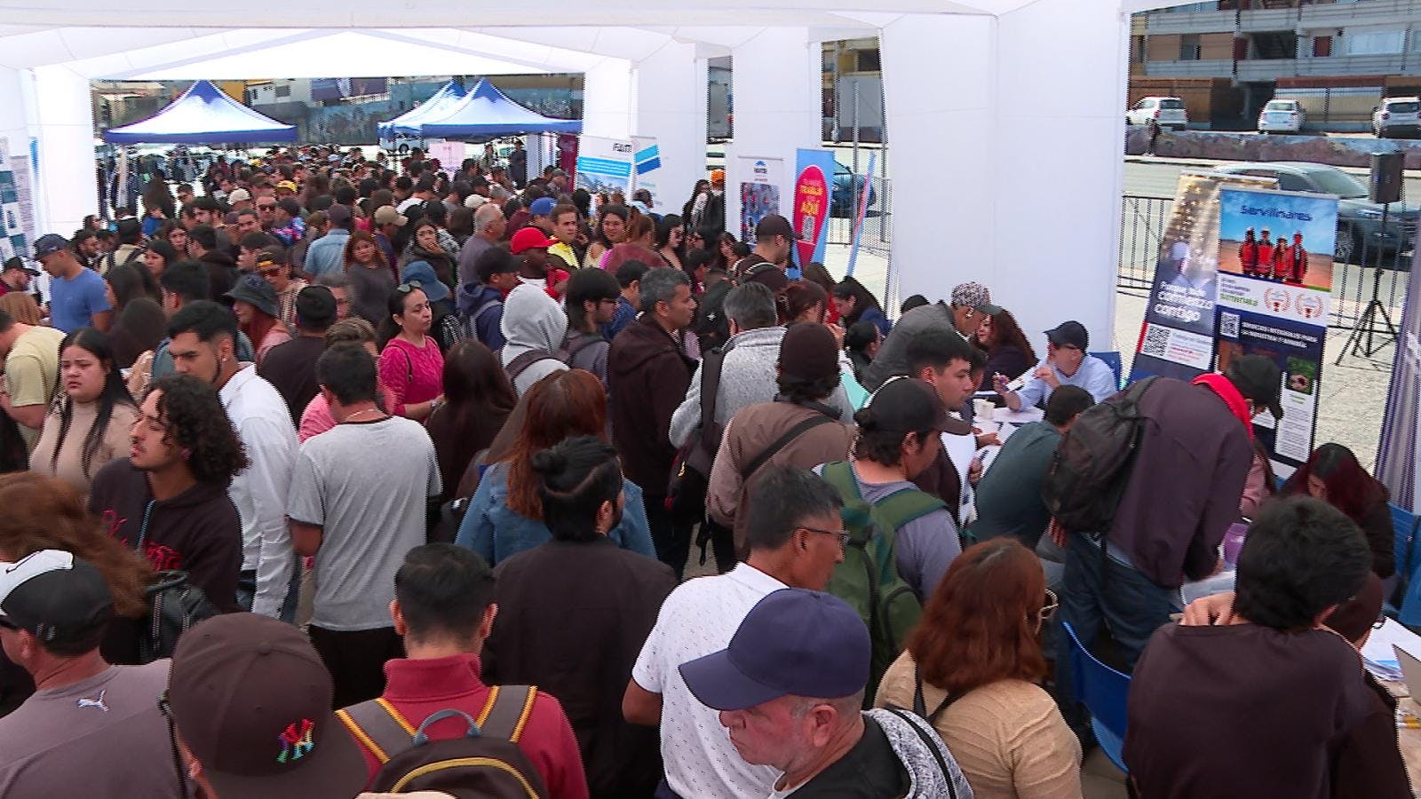 Más de dos mil personas visitaron nueva feria laboral
