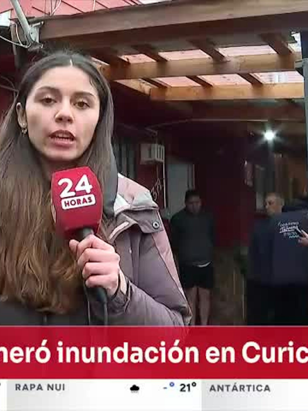 Cerca de 20 viviendas anegadas por desborde de canal