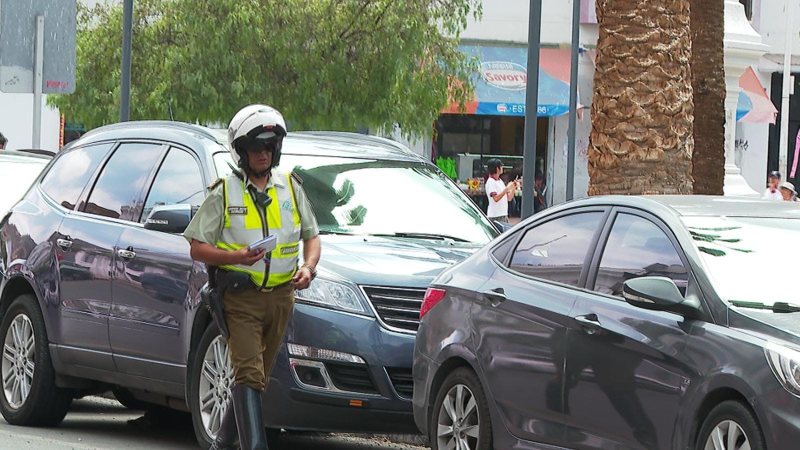 Más de 4 mil infracciones a vehículos mal estacionados han cursado carabineros este año en Antofagasta