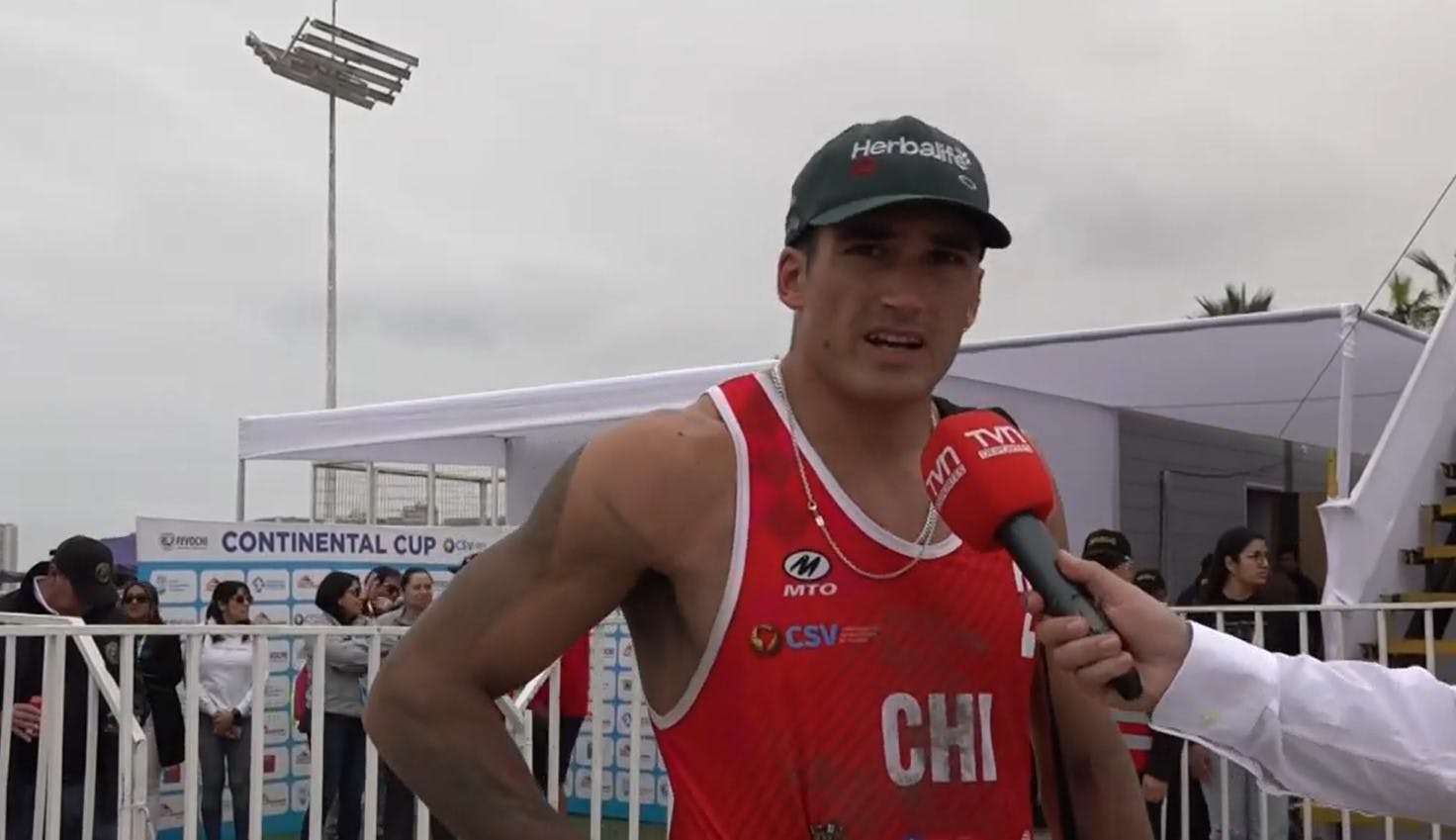 La evaluación de Esteban Grimalt tras el primer partido: Nos presionaron mucho desde el saque