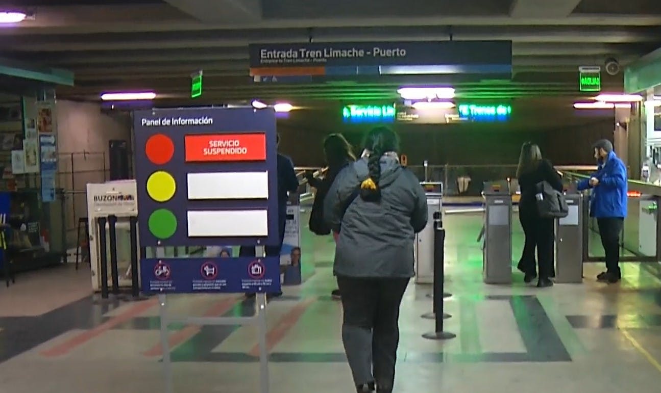 Incertidumbre por paro de trenes en Chile: ¿Qué pasará con los pasajeros?